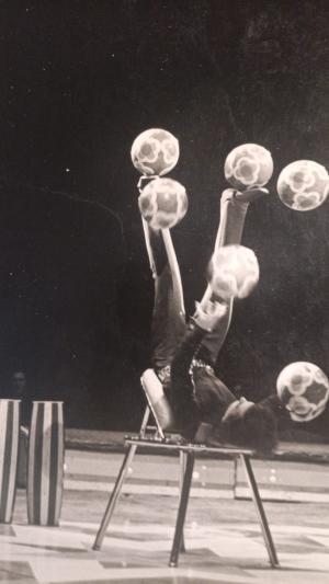 Leo Bassi 1971 Bellevue Circus Manchester England