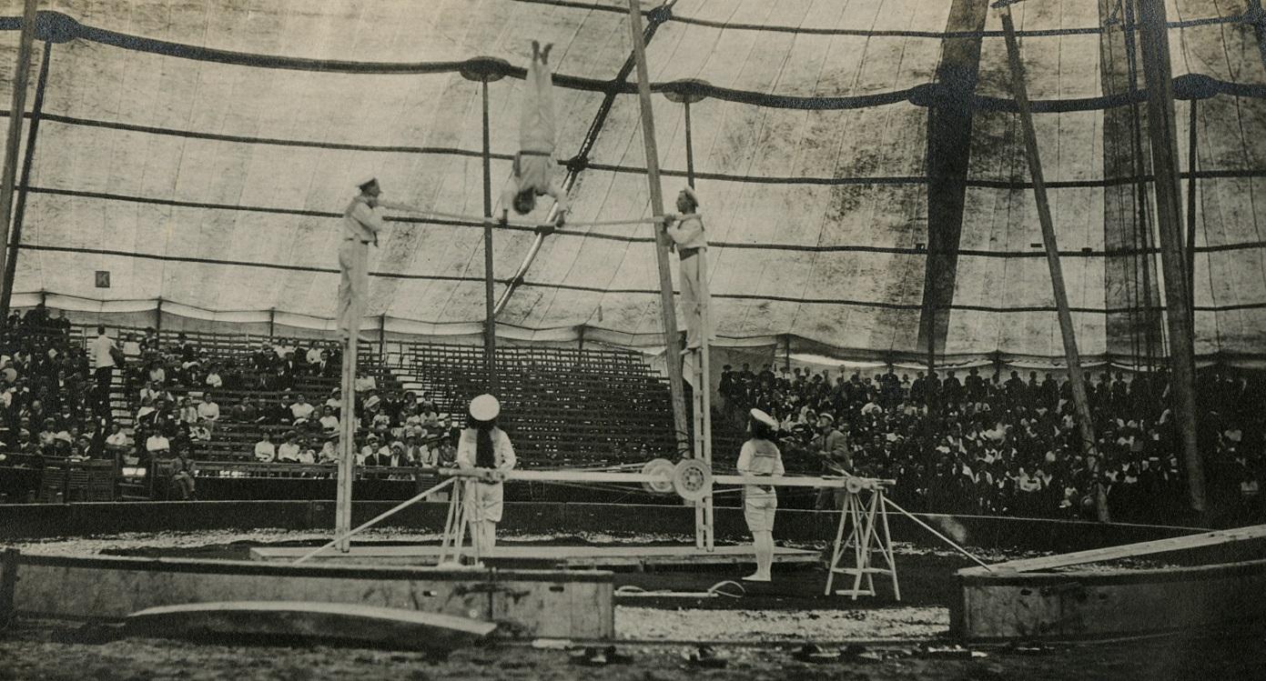 De ‘vrije ladder’-act van De Florimonds bij de Ringling Brothers in Amerika